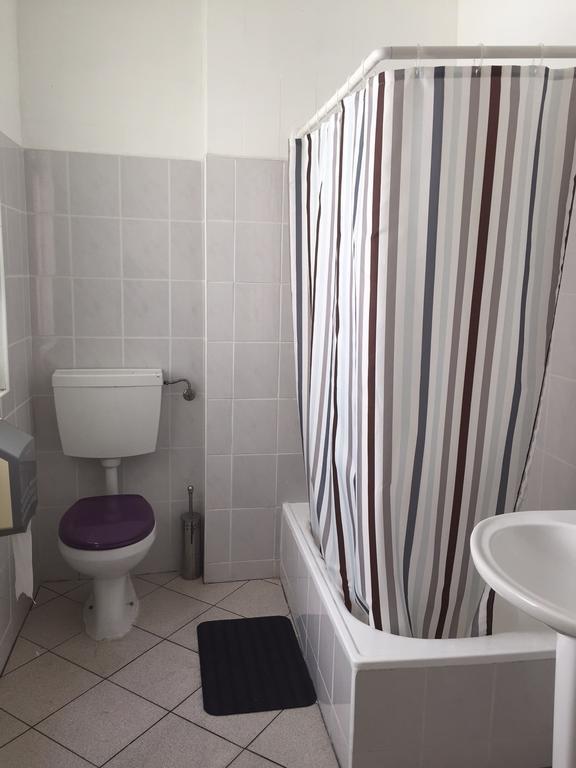 ホテルDuque Lisboa 部屋 写真